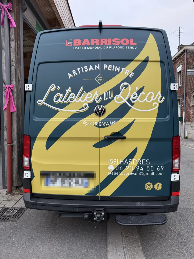 Covering d'un utilitaire d'artisan peintre décorateur à Haspres par C-Pub Studio